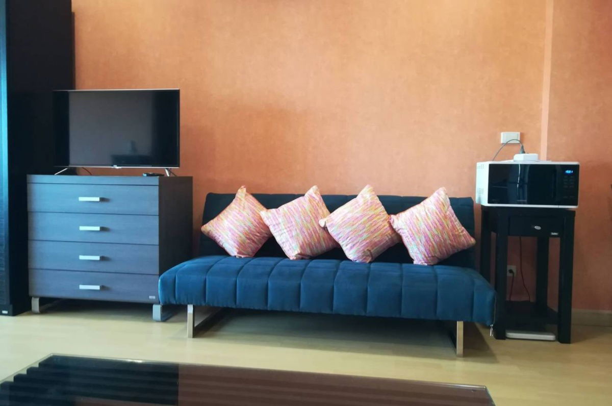 The Platinum. Studio 46sqm. Line id: @pfagent