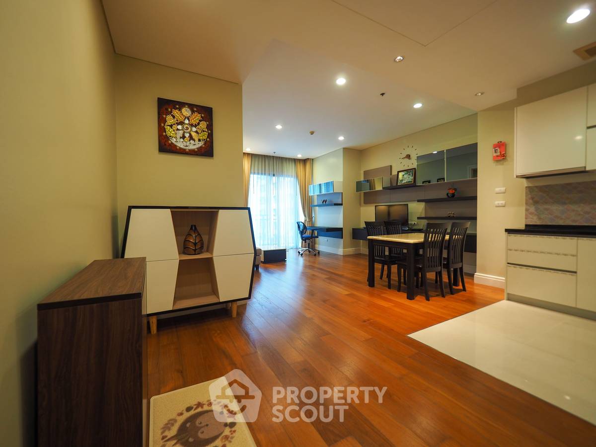 1-BR Condo at Bright Sukhumvit 24 Condominium near BTS Phrom Phong (ID 1177208)