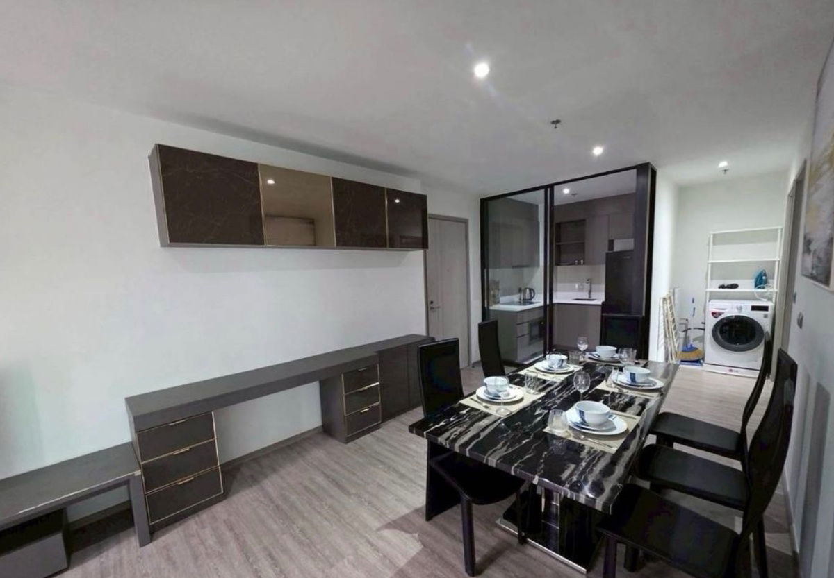 For rent: Rhythm Ekkamai, beautiful, ready to move in, near BTS Ekkamai. Interested, contact me at @841qqlnr.