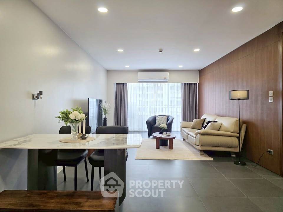 1-BR Condo at Sathorn Park Place Condominium near MRT Lumphini (ID 2281865)