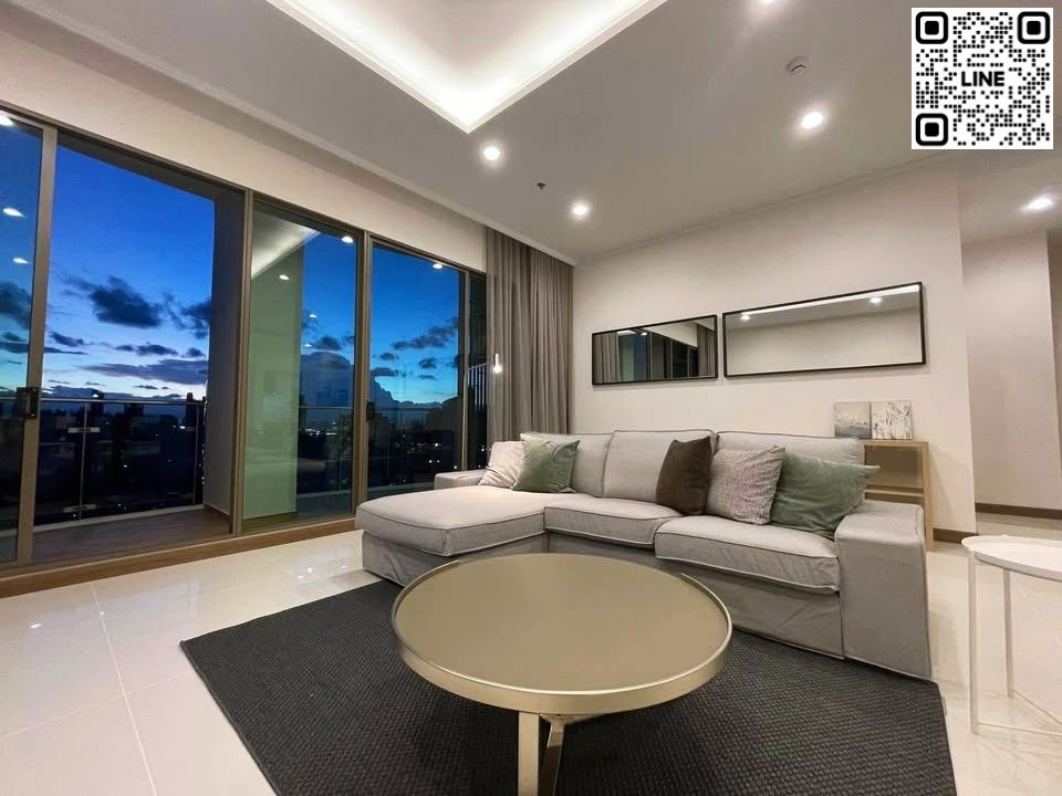 TA7810📲LineID @556ryccg🌳145 sqm 3 Bedroom Floor 28 Fully furnished Supalai Oriental Sukhumvit39 near BTS Phrom Phong & MRT Phetchaburi