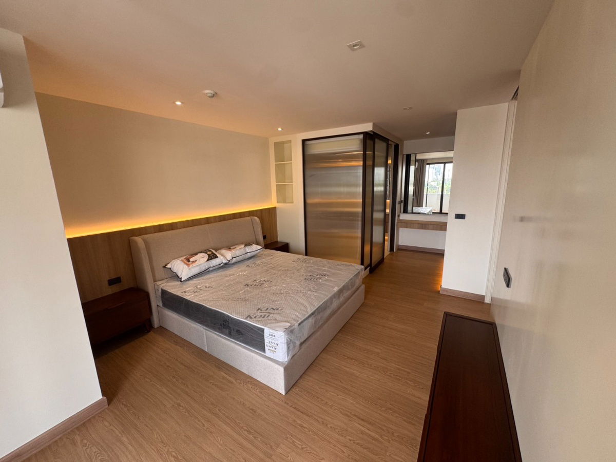 Condo for rent in LAKE AVENUE Sukhumvit 16 (SA-01)