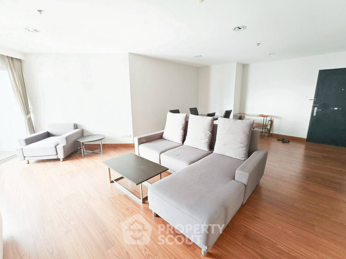 3-BR Condo at Belle Grand Rama 9 near MRT Phra Ram 9 (ID 2281596)