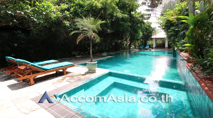 🔼🔽 AccomA 📩  Lush garden condo with serene pool in Sukhumvit (21354)