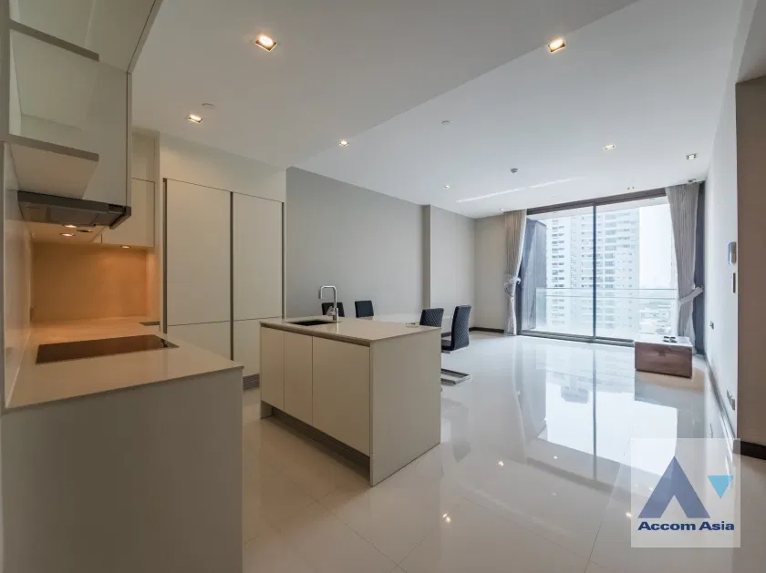 🔼🔽 AccomA 📩 Modern condominium with City Views and Open Layout in Sukhumvit (AA42976)