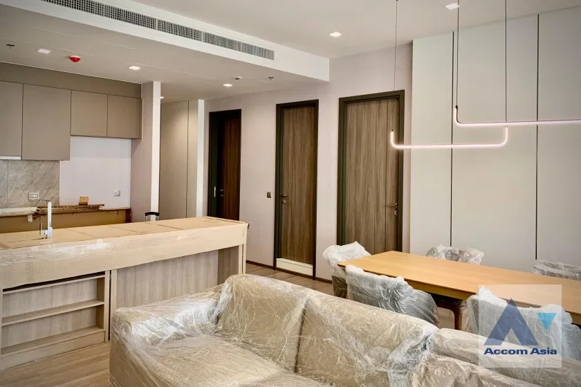 🔼🔽 AccomA 📩  3 BR Condominium @Rhythm Charoenkrung Pavillion (AA39694)