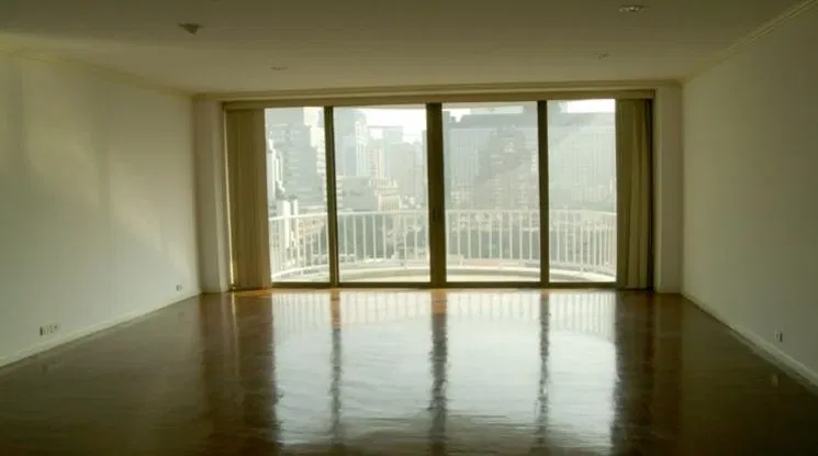 🔼🔽 AccomA 📩  4 BR Condominium @Chidlom Place (27640)