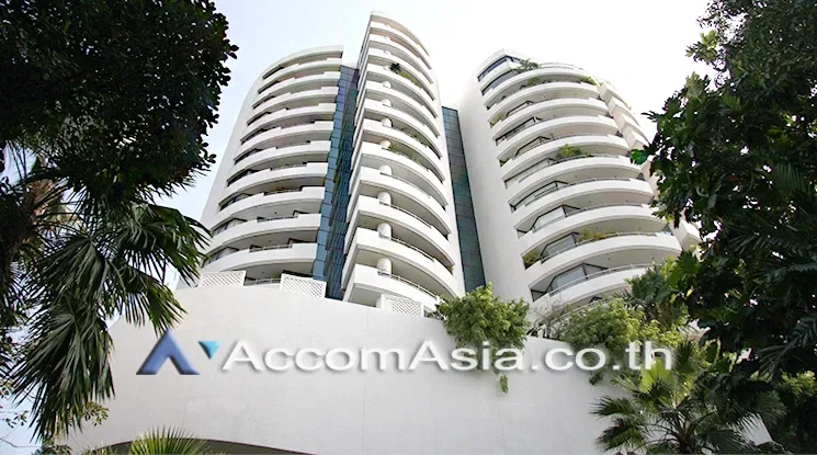 🔼🔽 AccomA 📩  Riverfront condominium with resort-like amenities in Sathorn (AA21296)