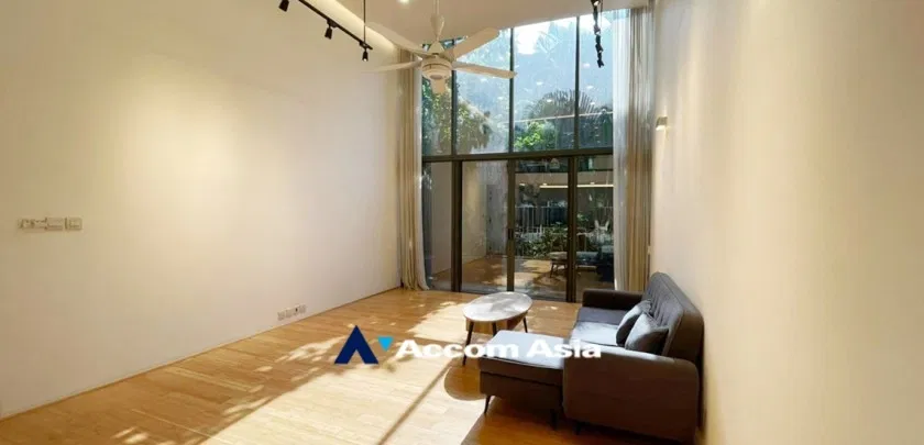 🔼🔽 AccomA 📩 Double High Ceiling,Duplex Condo,Ground Floor,Huge Terrace 2 BR Condominium @Siamese Gioia (AA15791)