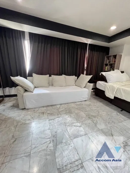 🔼🔽 AccomA ✔ คอนโดมิเนียม 3 ห้องนอน @วิทยุคอมเพล็กซ์ (AA42374)