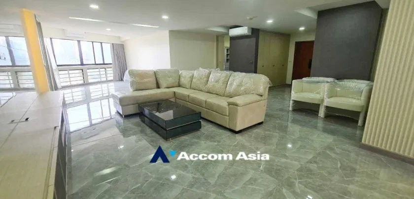 🔼🔽 AccomA 📩 Bright contemporary condo with clean tones in Sukhumvit (13001082)