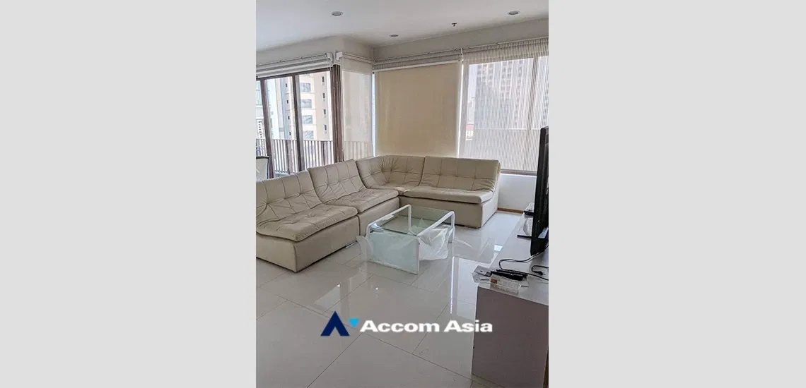 🔼🔽 AccomA 📩 The Emporio Place