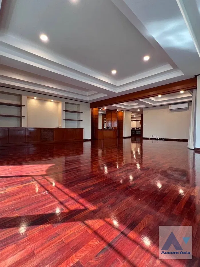 🔼🔽 AccomA Qual 4 BR Condominium @Mano Tower (AA39829)