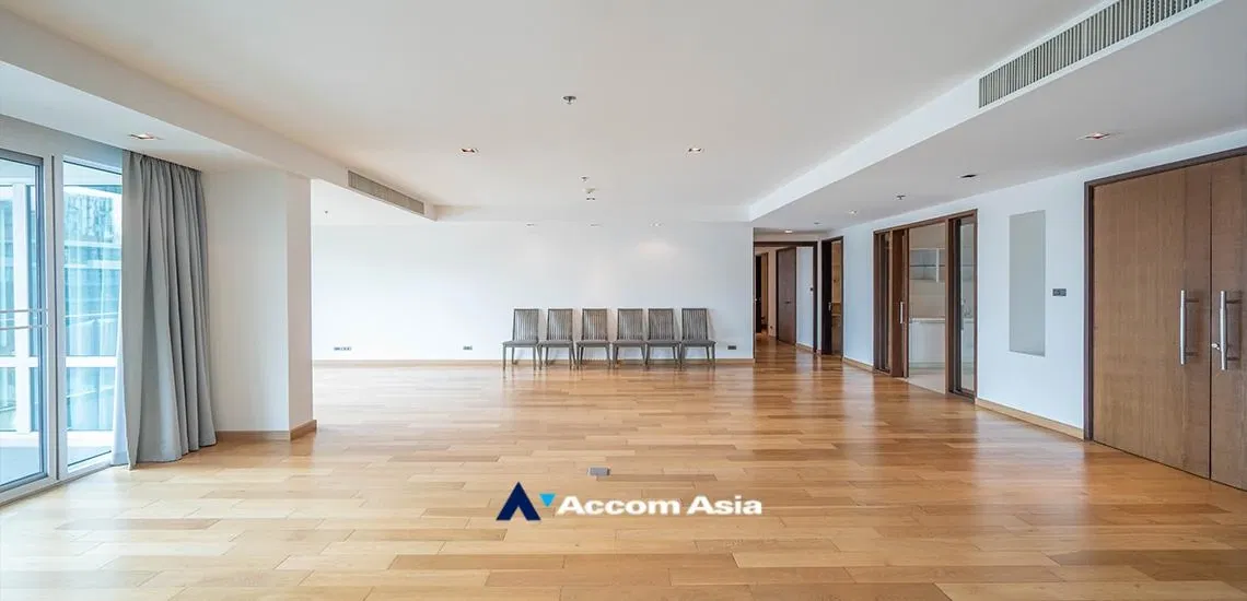 🔼🔽 AccomA 📩 Pet friendly,Big Balcony 4 BR Condominium @Belgravia Residences (13001896)