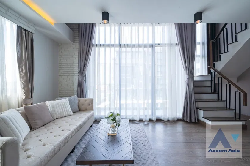 🔼🔽 AccomA 📩 Triplex 3 BR Condominium @The Unique Sukhumvit 62/1 (AA40228)၊