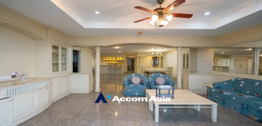 🔼🔽 AccomA 📩 Warm-tone condominium with built-in closets and open view balcony (28612)