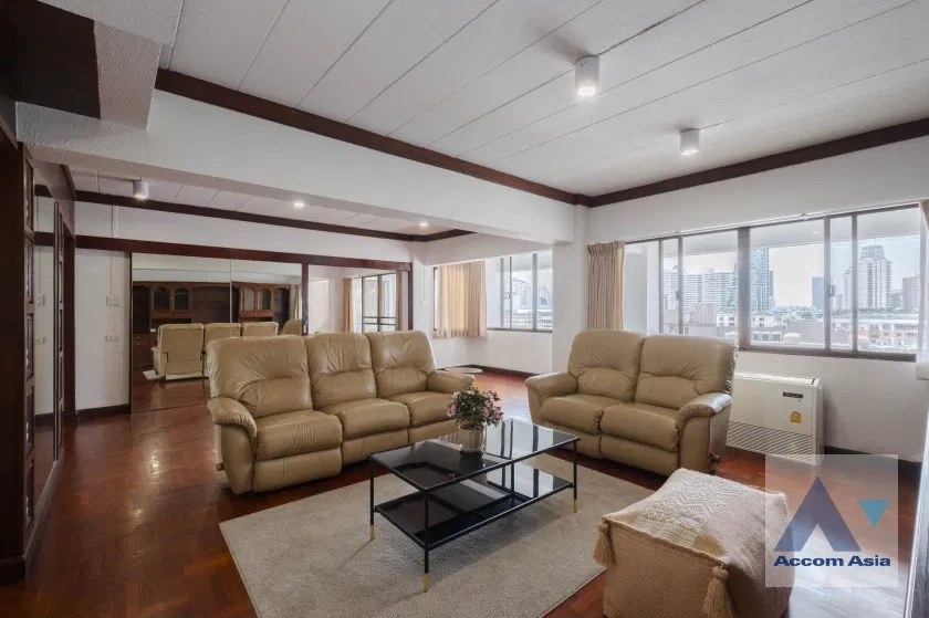 🔼🔽 AccomA 📩 Yada residential