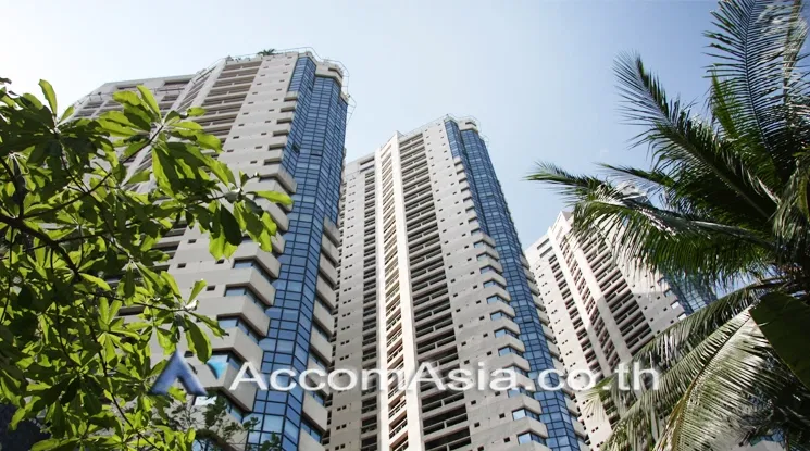 🔼🔽 AccomA 📩 Well-located high-rise condominium in central Sukhumvit (2032701)