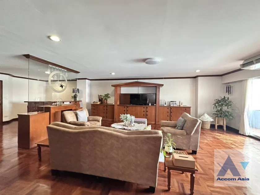 🔼🔽 AccomA 📩  3 BR Condominium @Regent On The Park 3 (AA42900)