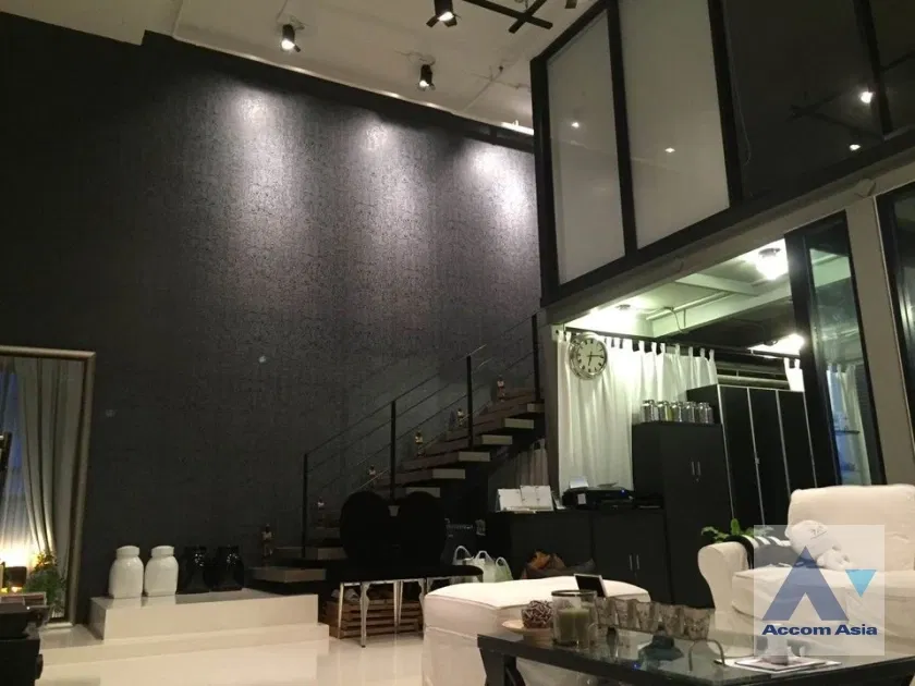 🔼🔽 AccomA 📩 Duplex Condo 2 BR Condominium @The Emporio Place (AA37006)