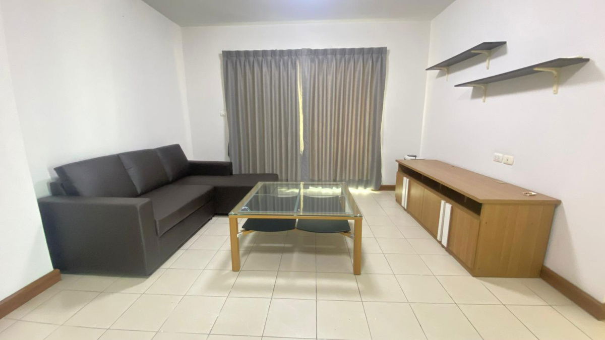 2 bed 1 bath 80 sqm condo at Supalai Park Srinakarin for rent 17,000THB per month, Si Udom Suk MRT station Yellow Line