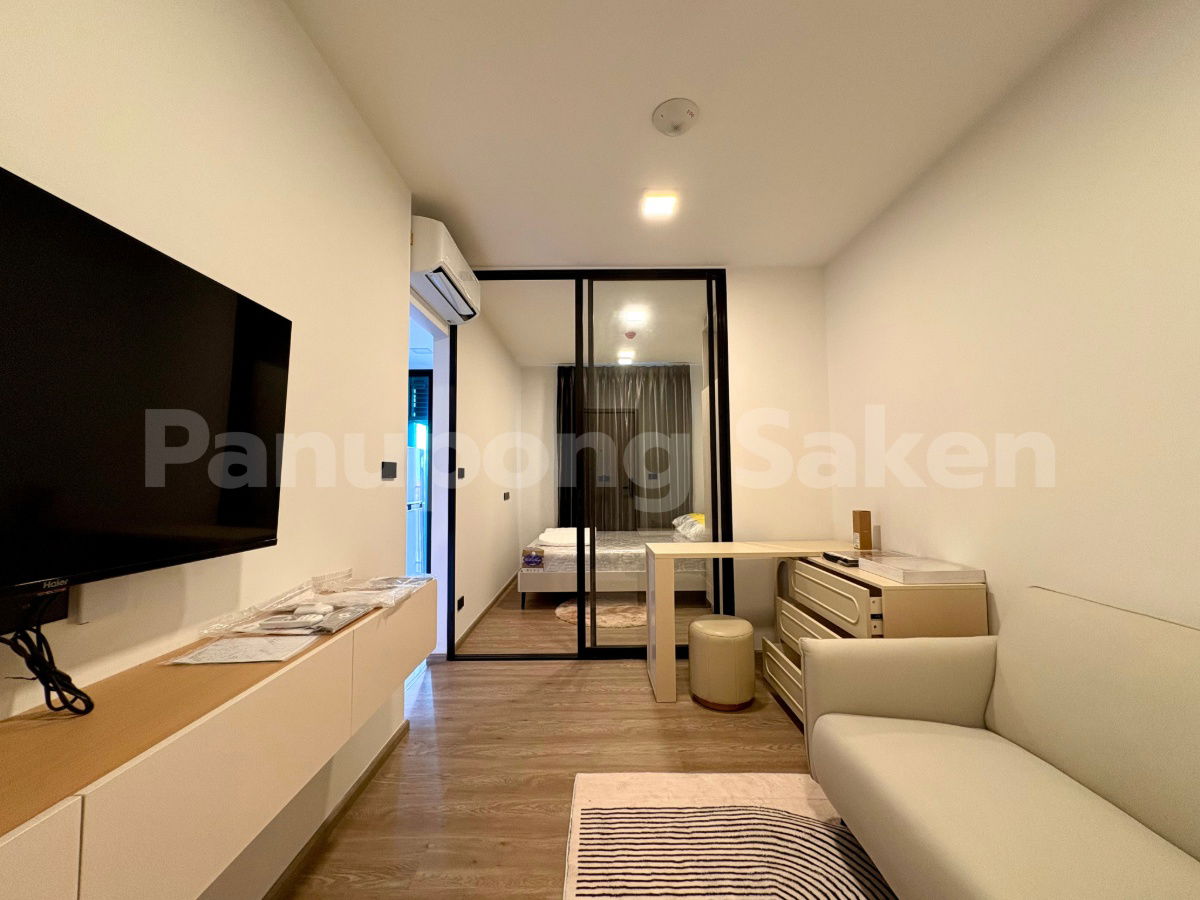 New room ready to move in, large room only 9,500 baht per month, Chapter One All Ramintra project