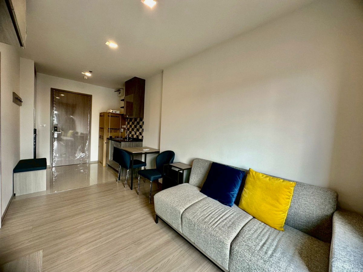 The Base Phetchaburi-Thonglor (1Bed 1Bath) Full furnished 34 Sqm. Rent 17,000/month▫️Line: @sanhaproperty📲095-6922871