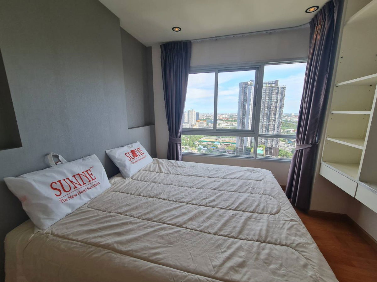 For rent: President 3, size 35 sq m.,next to MRT Bang Wa , 23rd floor, south balcony,  fully furnished.