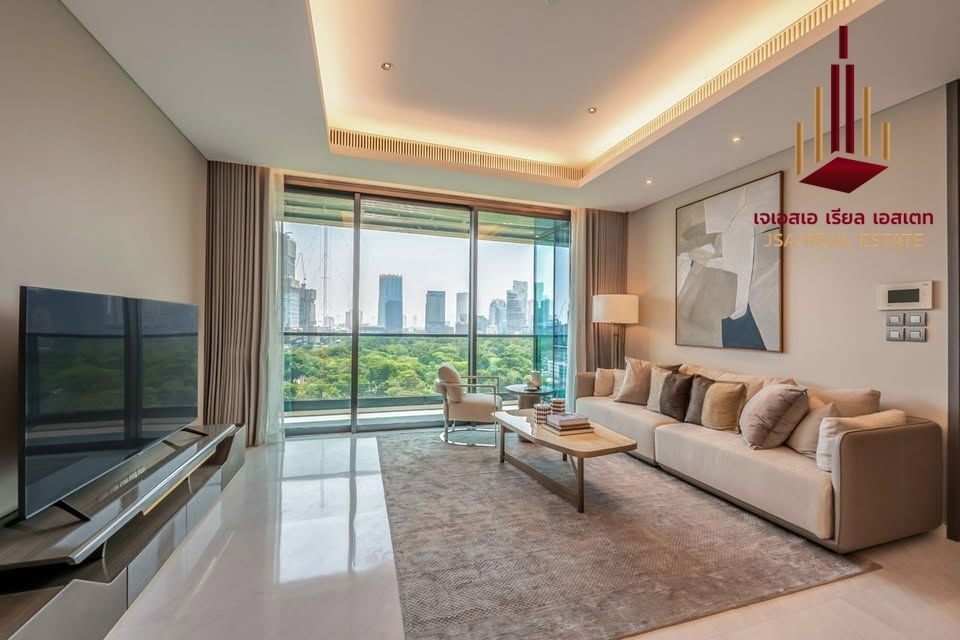 ✨ For Rent: Sindhorn Tonson Condo ✨    💰 Only 120,000 THB/month