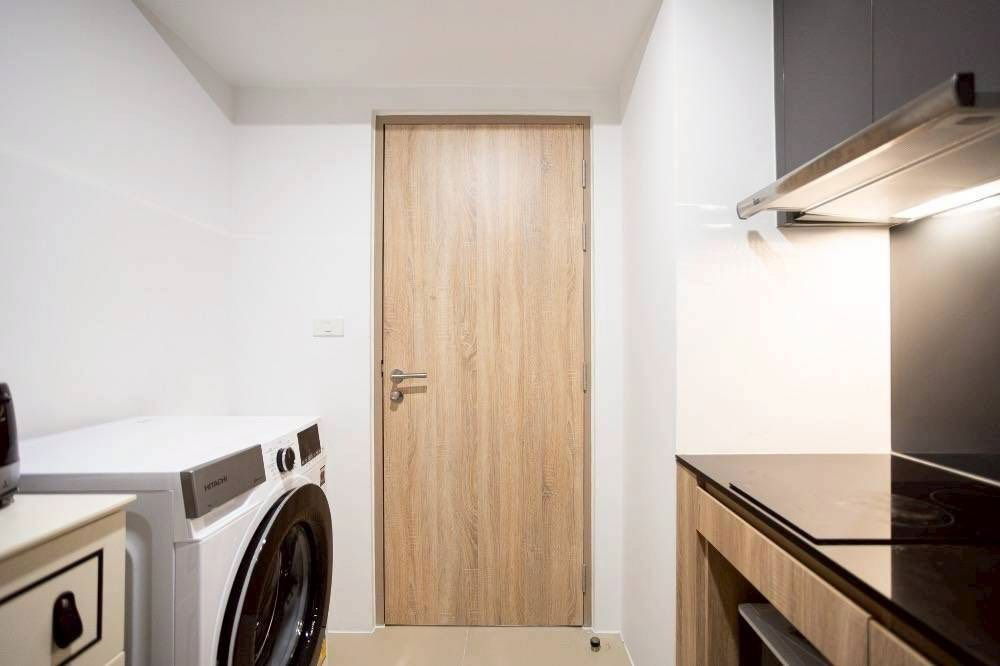 Condo For Rent Blossom Condo @ Sathorn - Charoenrat (E6809009) ID Line : @condo101