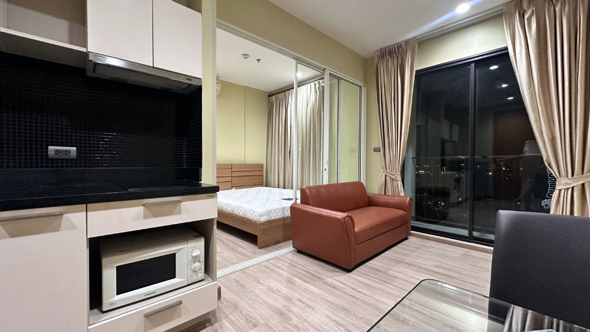 Fuse Sathorn-Taksin | 1 Bedroom for rent  13K. Only  near by BTS Wongwain Yai