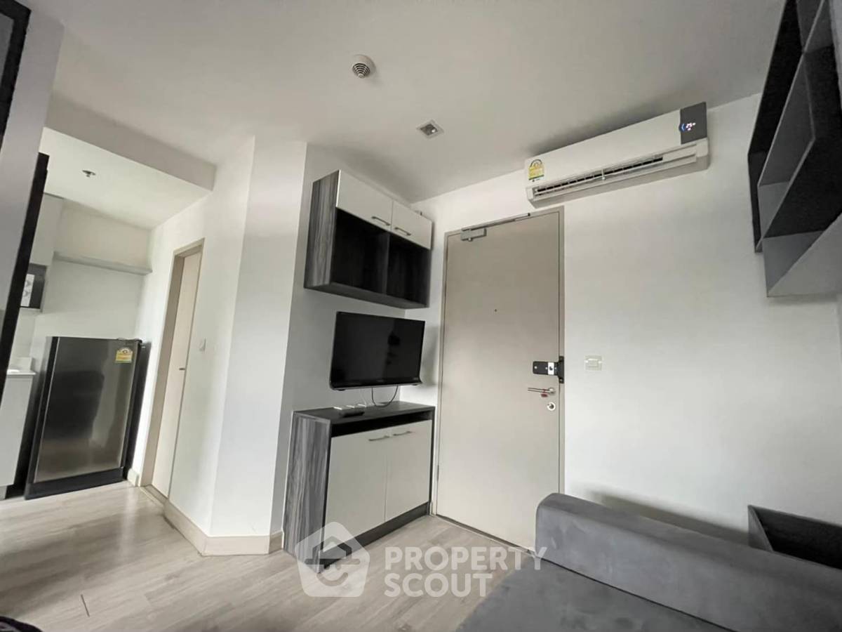 1-BR Condo at Ideo Mobi Sathorn near BTS Krung Thon Buri (ID 900864)