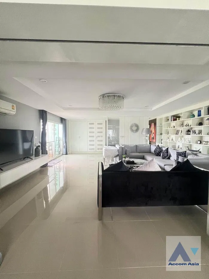 🔼🔽 AccomA 📩  3 BR Condominium @Regent On The Park 3 (AA40751)