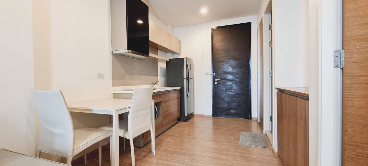 For rent condo Rhythm Sukhumvit fully furnished (50S15-27353)