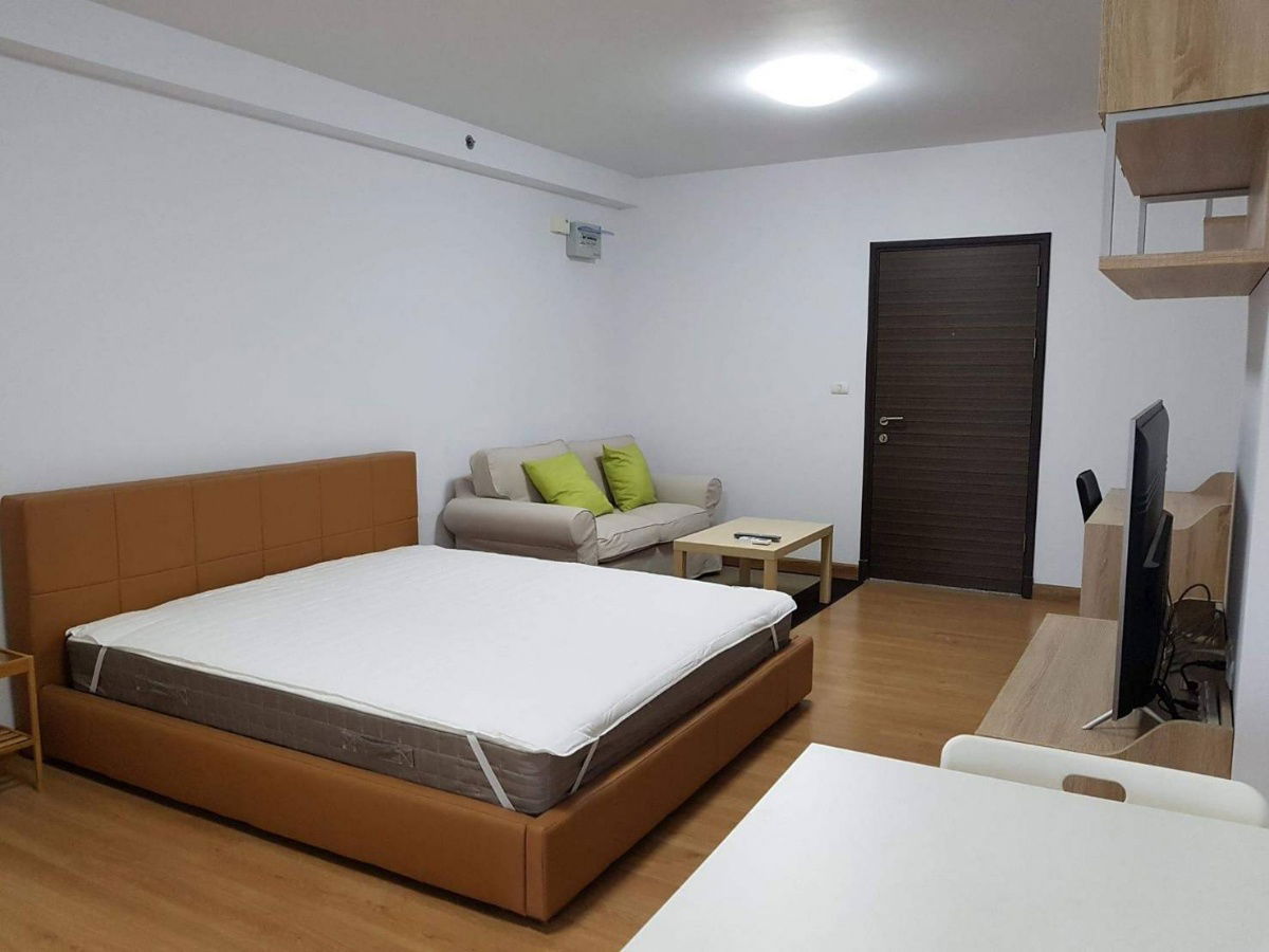 P-112335 Condo for rent Supalai Park Ekkamai-Thonglor fully furnished (Confirm again when visit).