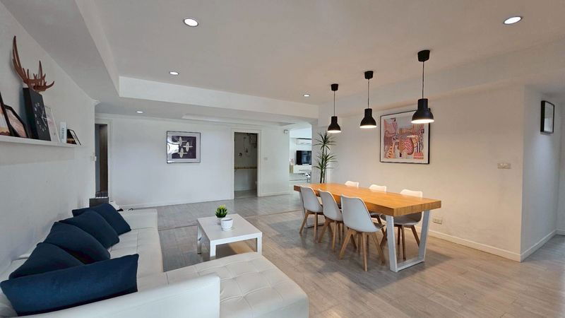 < Royal Castle Sukhumvit 39 for Rent > " 5b 6b 240 sqm