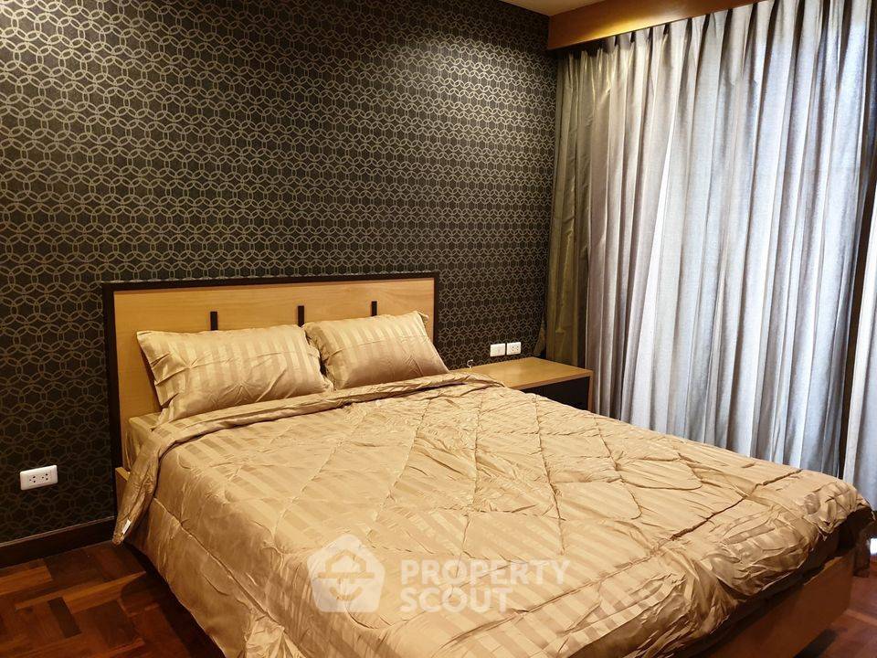 2-BR Condo at Asoke Place near MRT Sukhumvit (ID 391498)