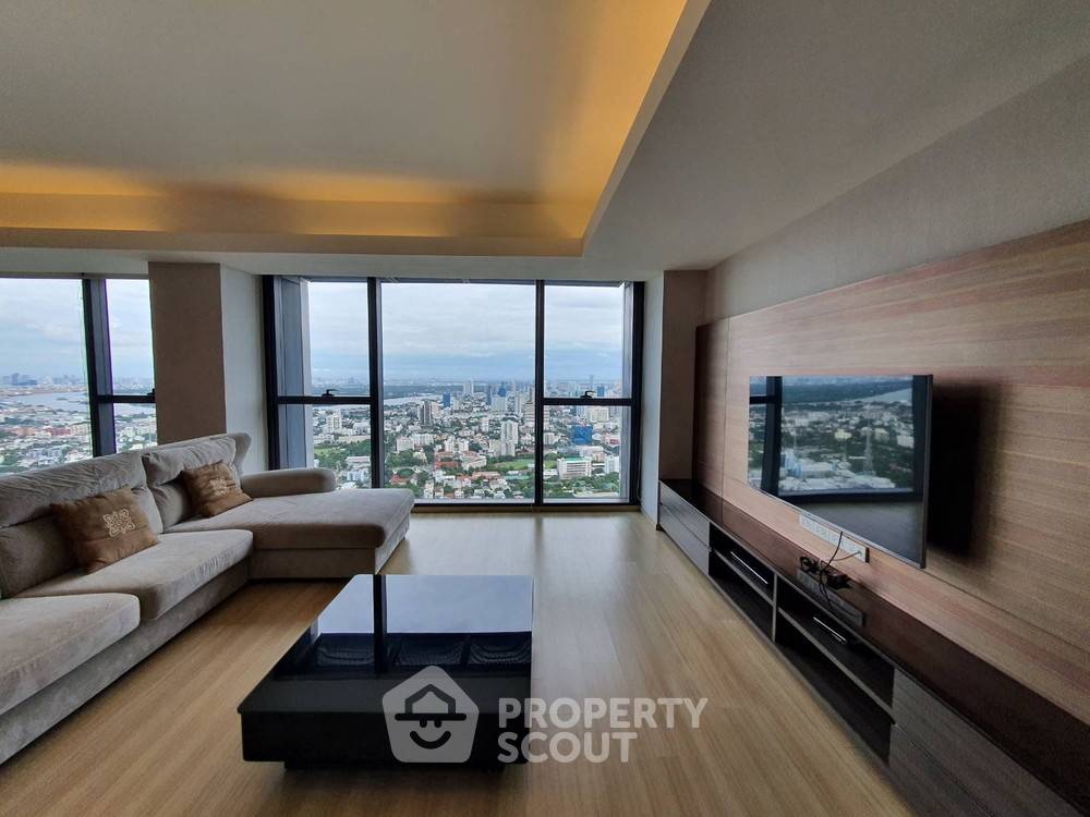 3-BR Condo at The Met Sathorn near BTS Chong Nonsi (ID 373943)