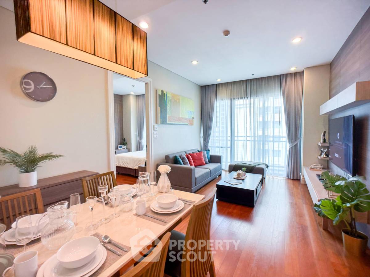 位于 BTS Phrom Phong 附近的 Bright Sukhumvit 24 公寓的 2 居公寓 (ID 1491187)
