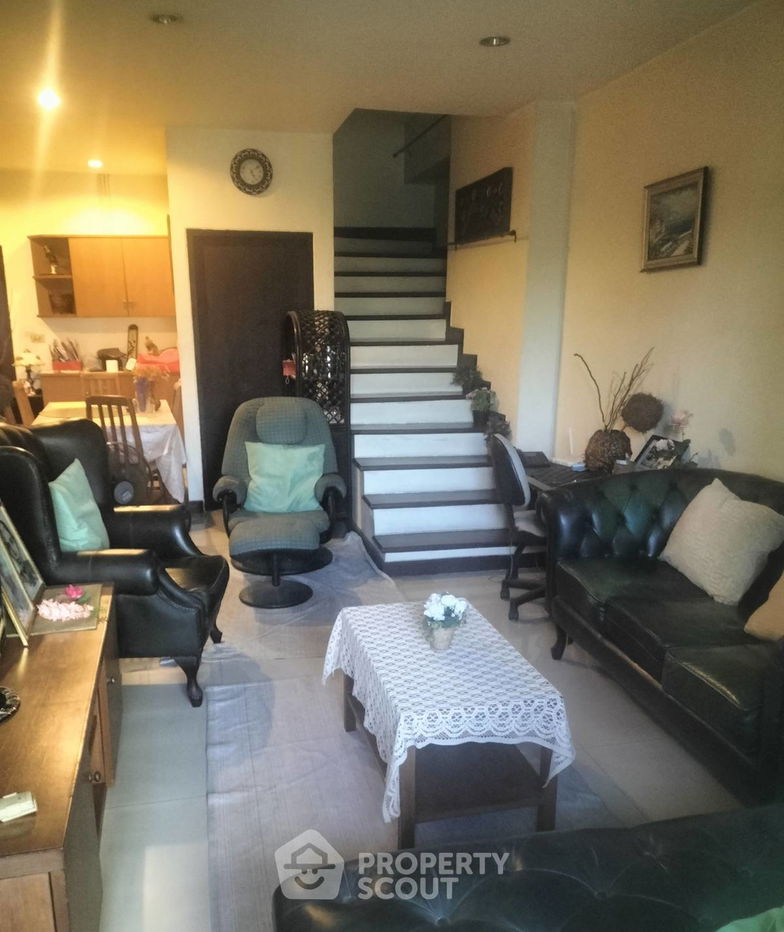 3-BR Condo at Country Complex Bangna near BTS Bang Na (ID 1501289)