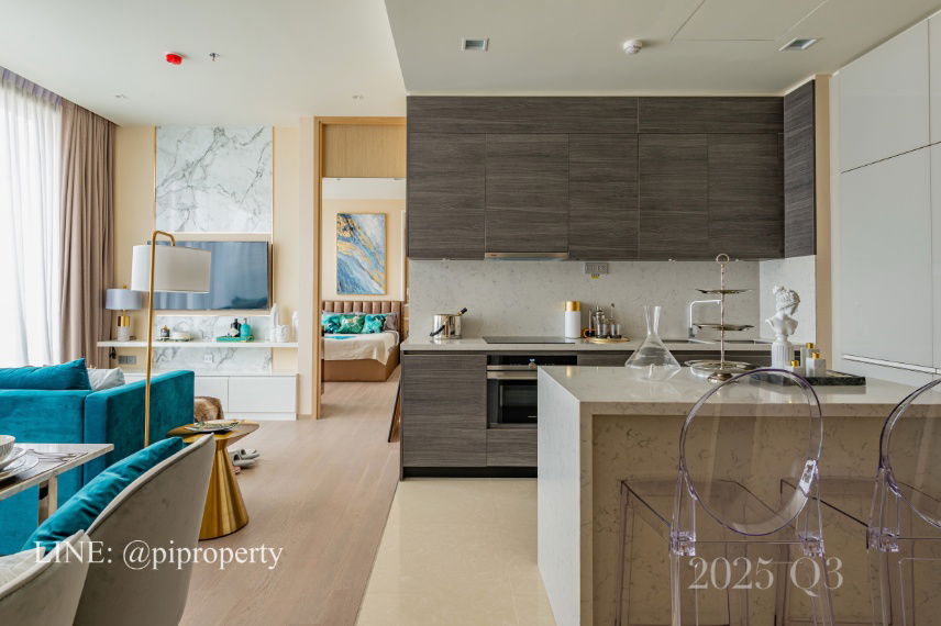 Best garden view from Asoke, Newly furnished 2 bedrooms unit for rent in Esee Asoke. Top location in Asoke with BTS and MRT systems.