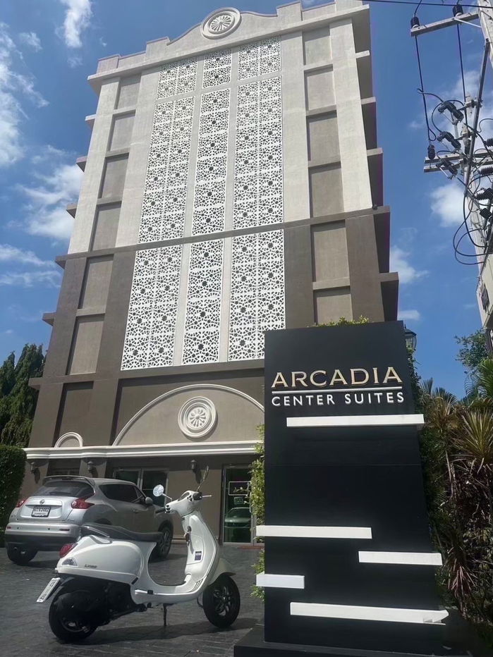 For rent Arcadia Center Suites | Rent  13,000/month  1 Bedroom, 1 Bathroom + Living room  28 sq.m. | Fully furnished