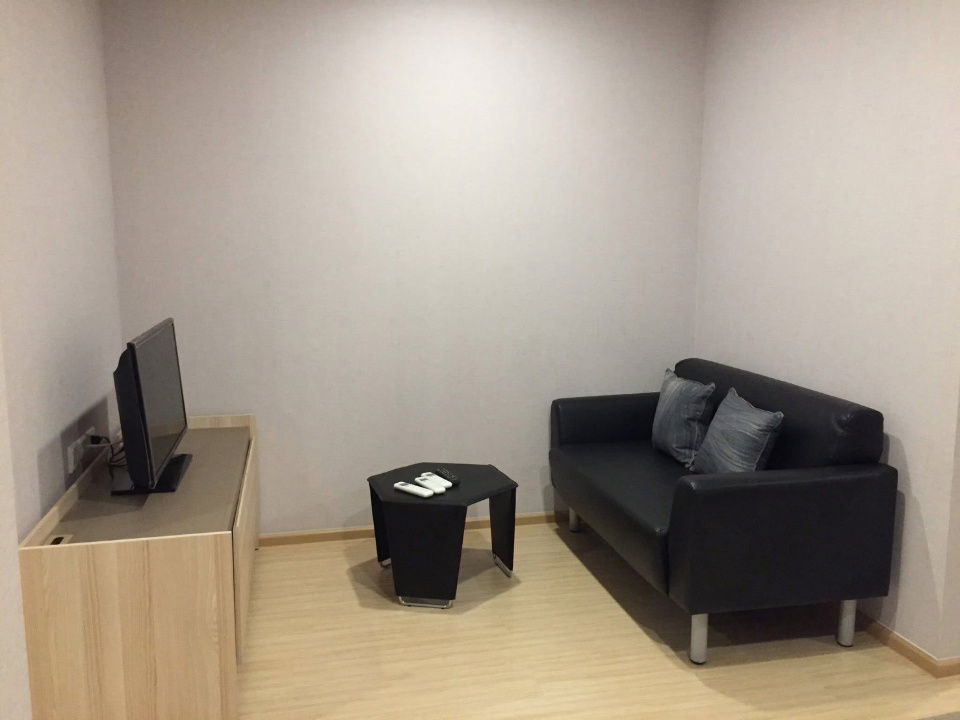 Plum Condo Pinklao                Station