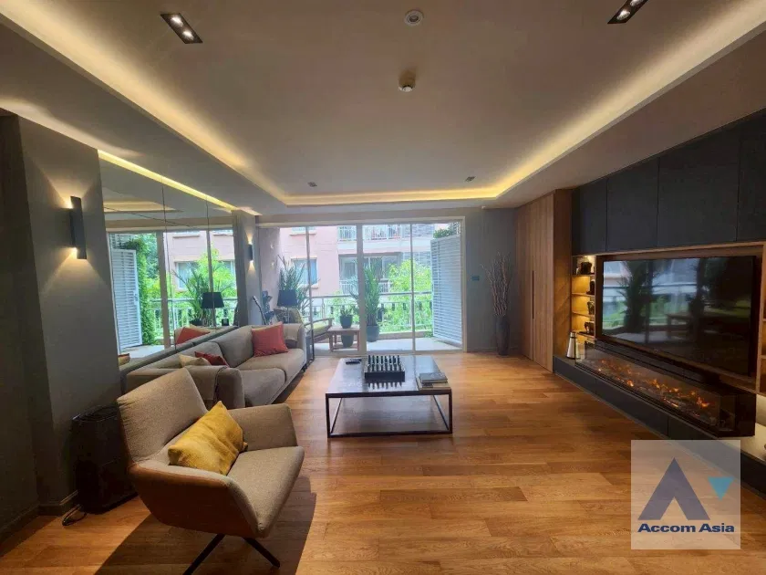 🔼🔽 AccomA 📩 Corner Unit 2 BR Condominium @The Rise Sukhumvit 39 (1516383)