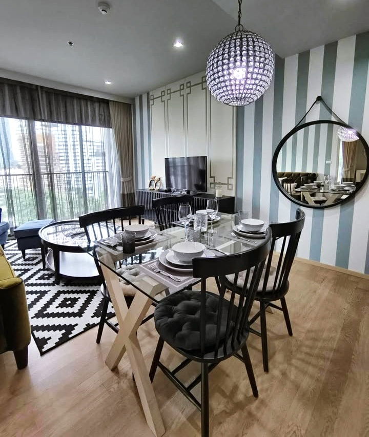 TA5470📲LineID @556ryccg🌇55 sqm 1 Bedroom Floor 10 Fully furnished Noble Refine Sukhumvit 26 near BTS PhromPhong 200m