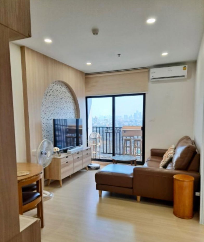 For rent: Supalai Loft Prajadhipok - Wongwian Yai, corner room, beautiful, fully furnished, near ICONSIAM. Interested? Add me on Line @841qqlnr