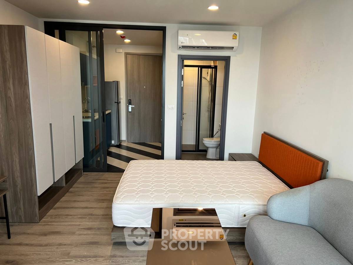 1-BR Condo at The Base Saphanmai in Anusawari (ID 2298400)