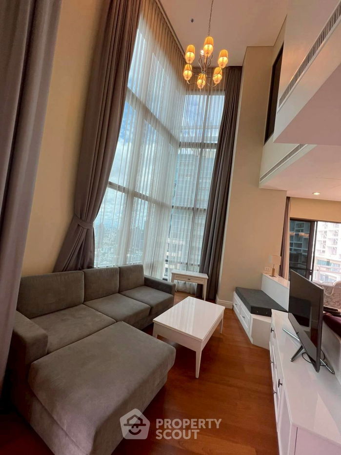 3-BR Condo at Bright Sukhumvit 24 Condominium near BTS Phrom Phong (ID 2298615)