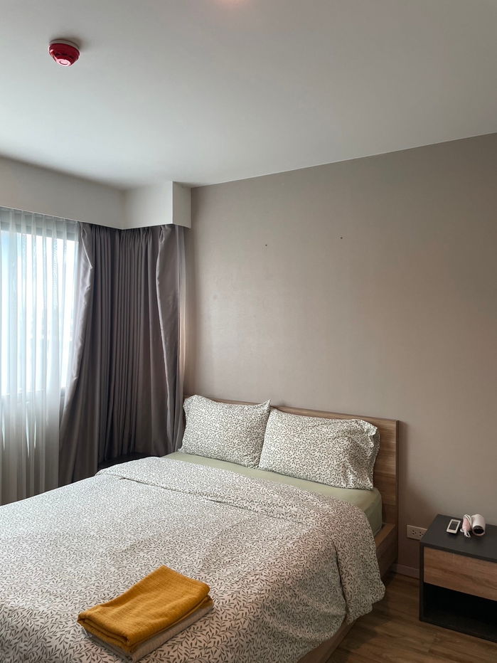 Condo For Rent Blossom Condo @ Sathorn - Charoenrat (D6809015) ID Line : @condo101