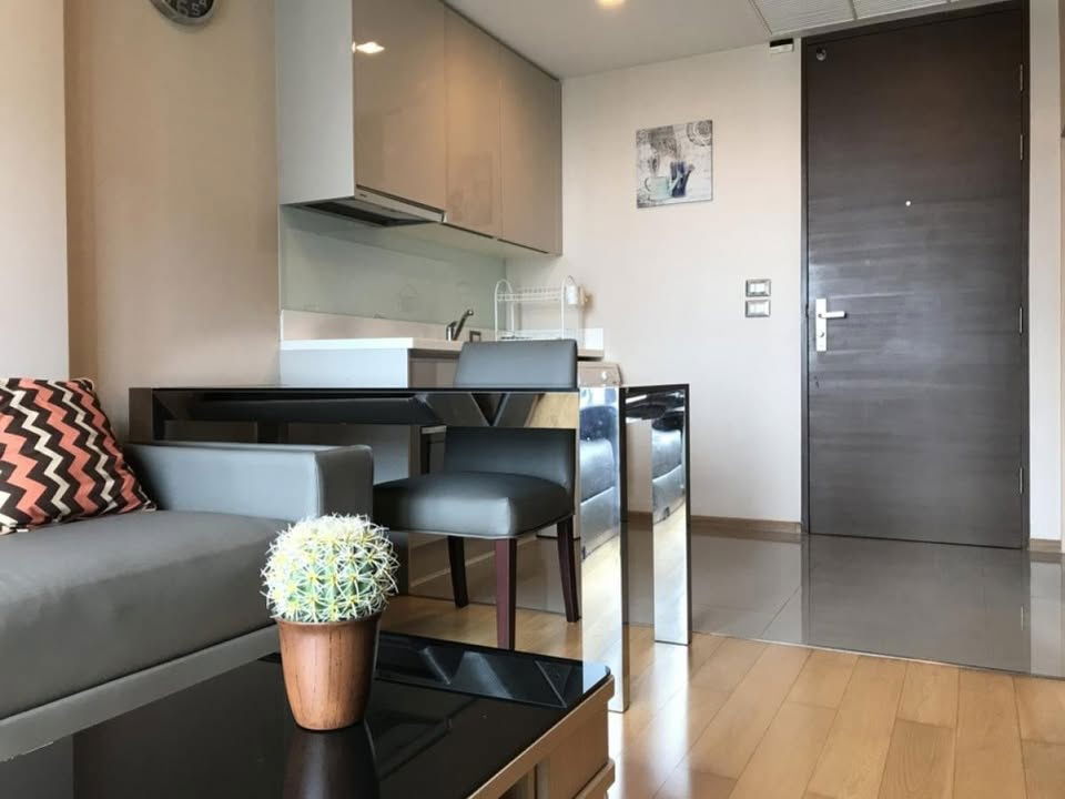 Condo for Rent at The Address Asoke (B6809028)
